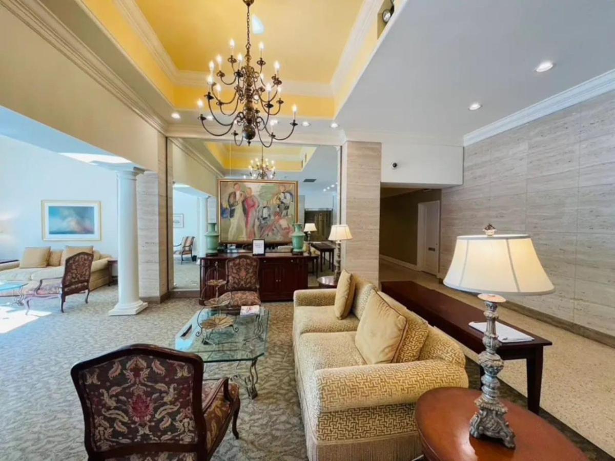 Ferienhaus 2 Bedroom Prime Location And Views, Private Porch *